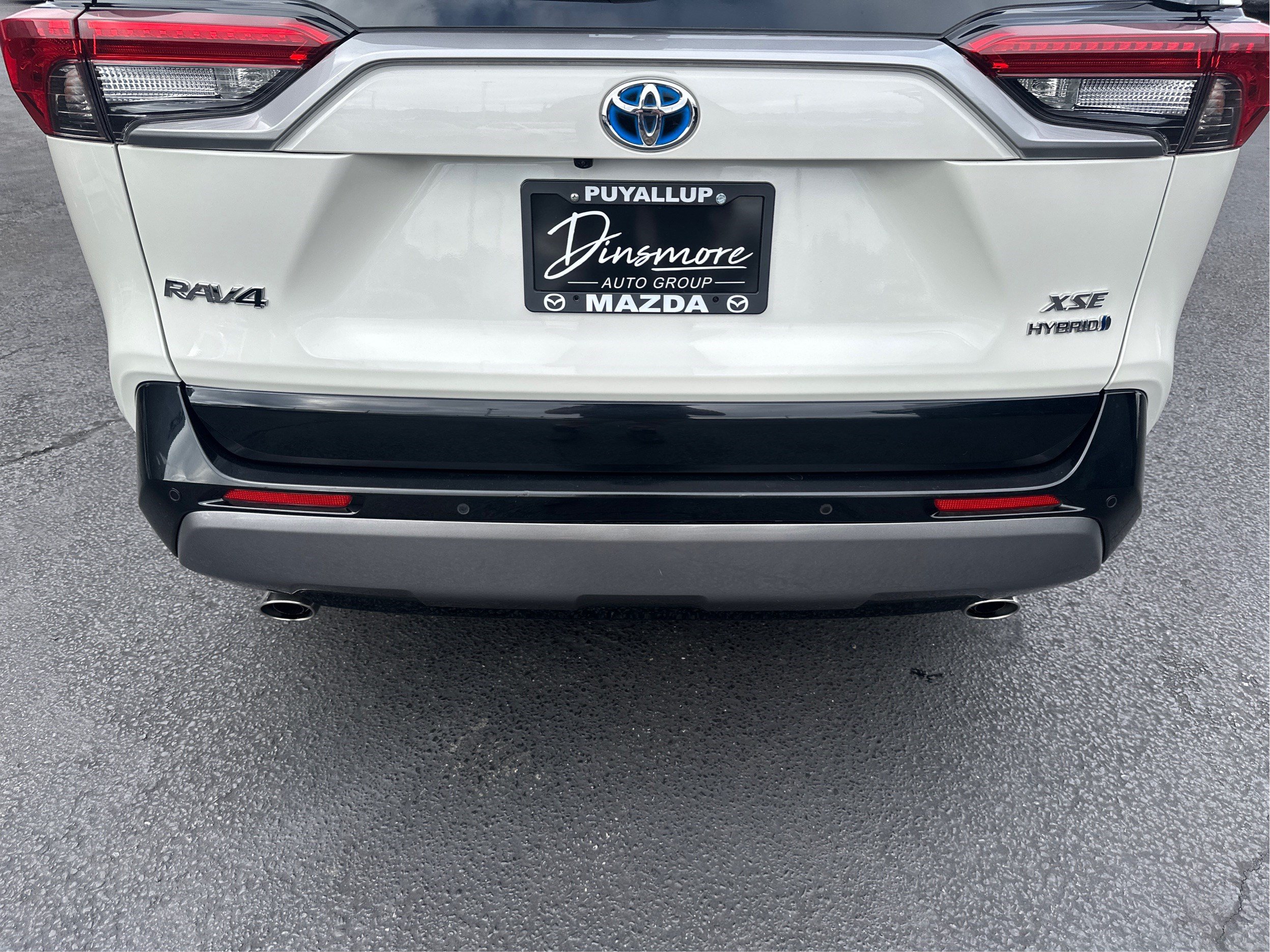 Used 2021 Toyota RAV4 XSE AWD/4WD image 25