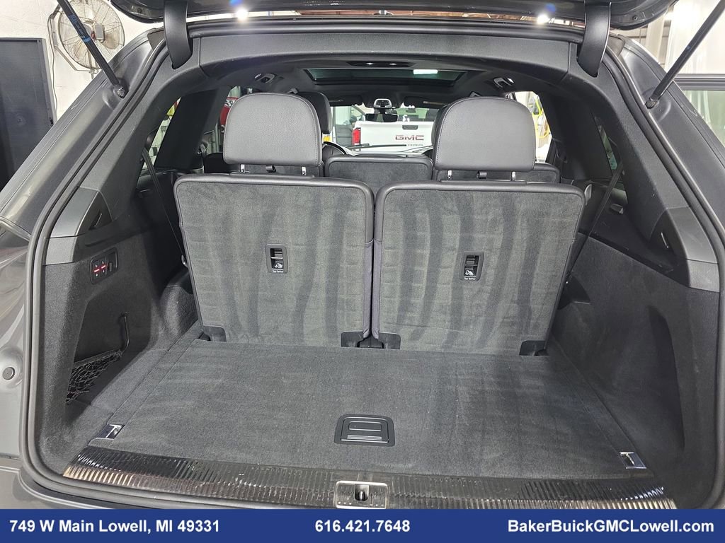 Used 2017 Audi Q7 3.0T Premium Plus w/ Premium Plus Package image 13