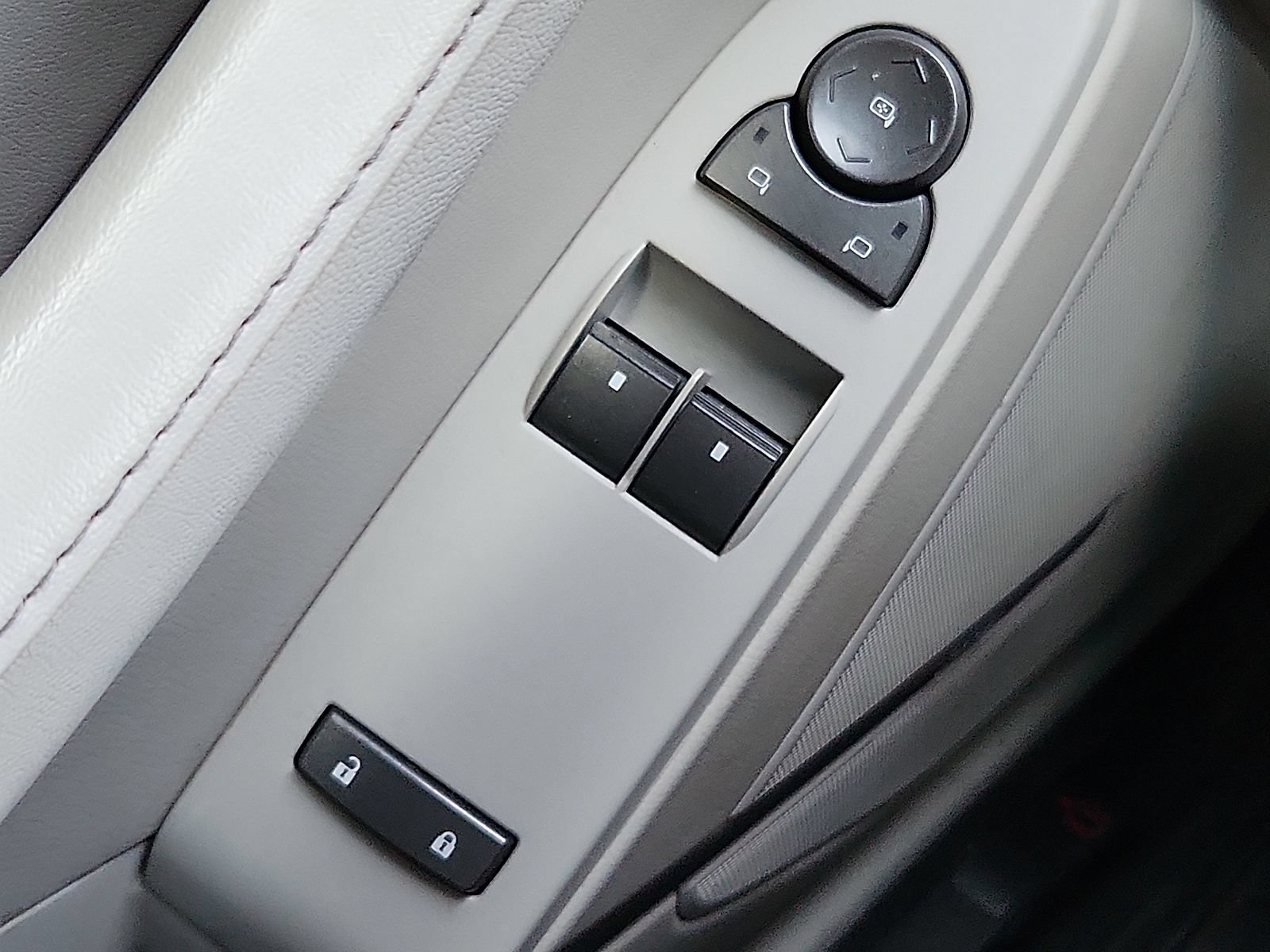 Used 2013 Cadillac CTS AWD Coupe image 16