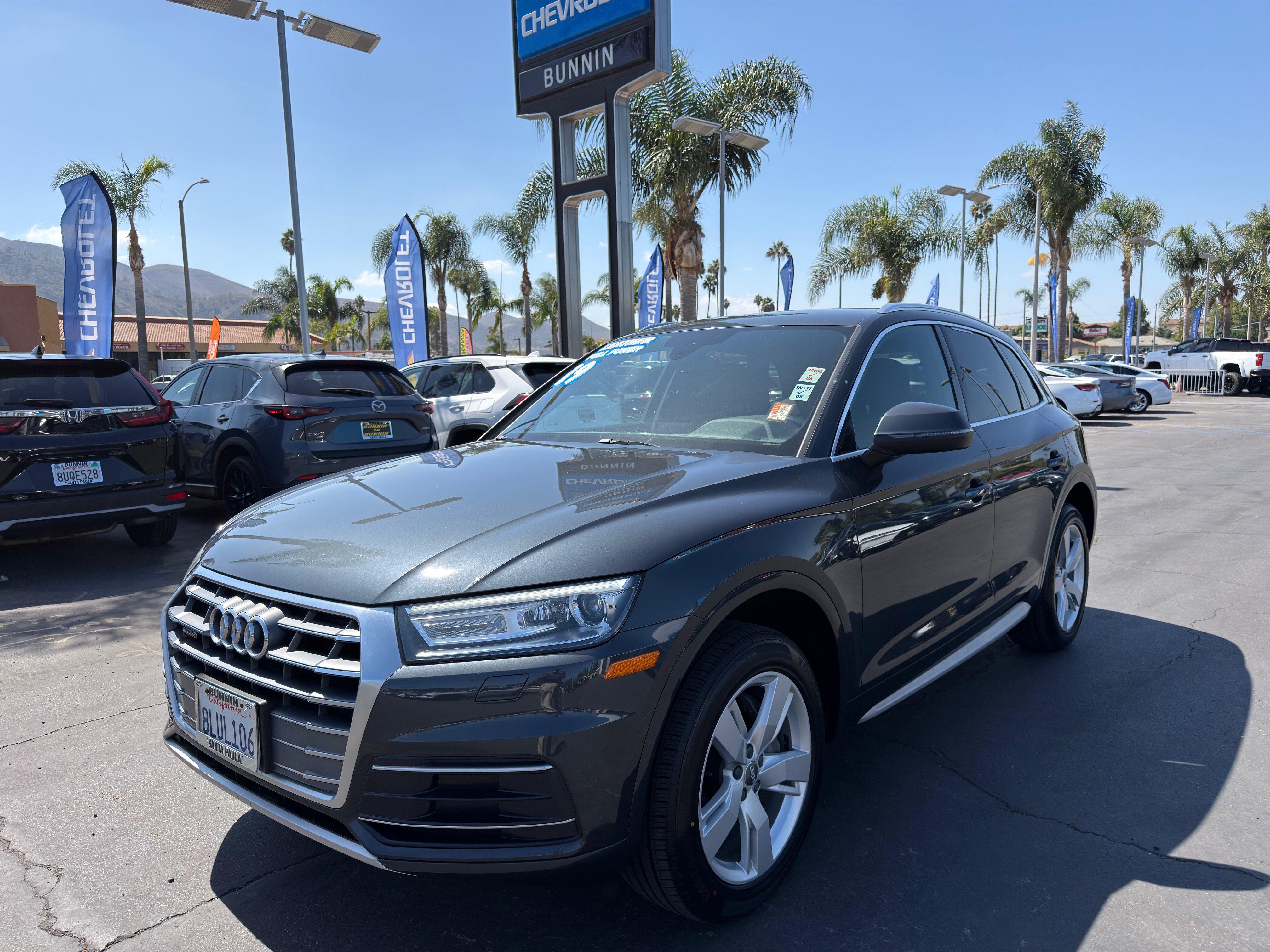 Used 2019 Audi Q5 2.0T Premium w/ Convenience Package AWD/4WD image 4