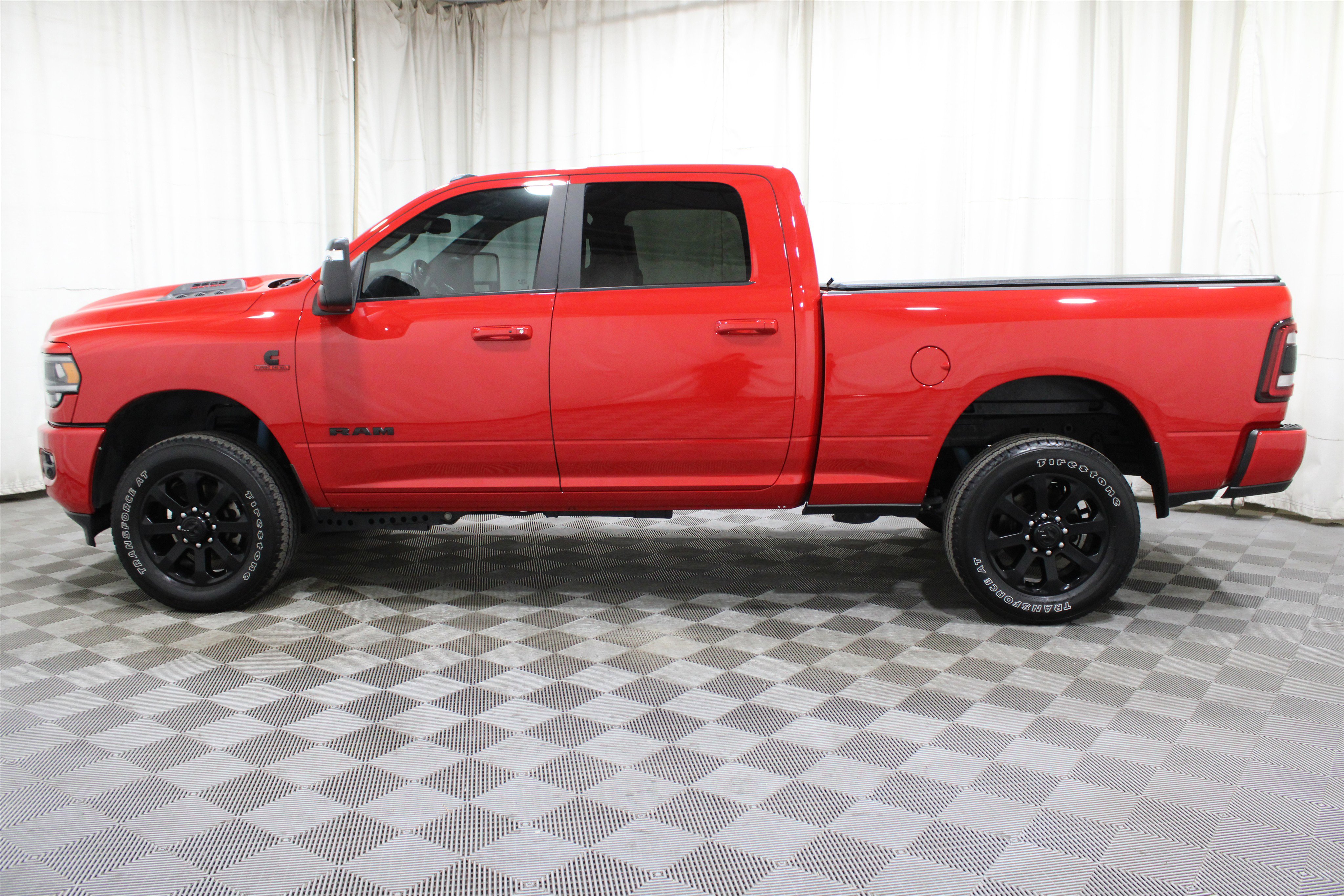 Used 2024 RAM 2500 Laramie w/ Night Edition image 39