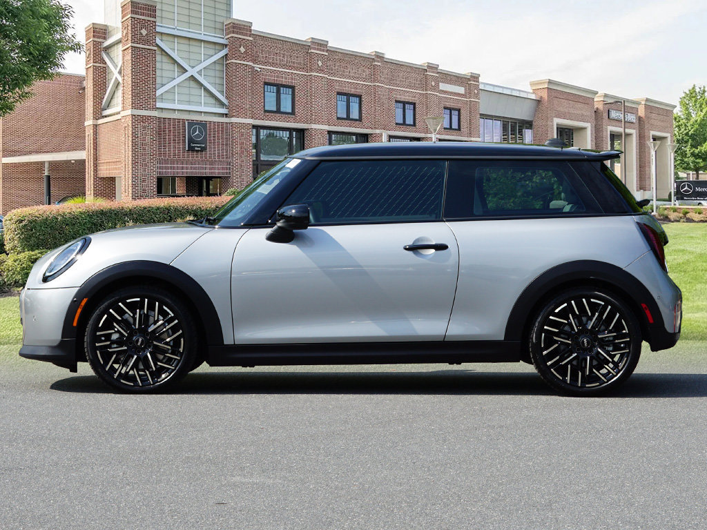 Used 2026 MINI Cooper S FWD image 8