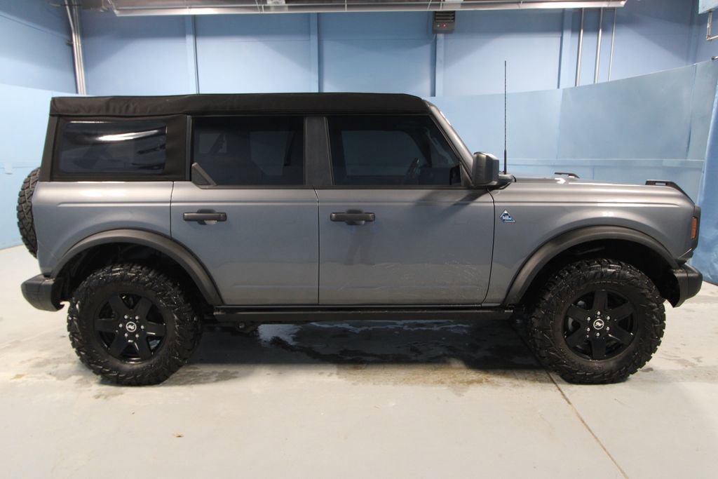 Used 2024 Ford Bronco Black Diamond image 31