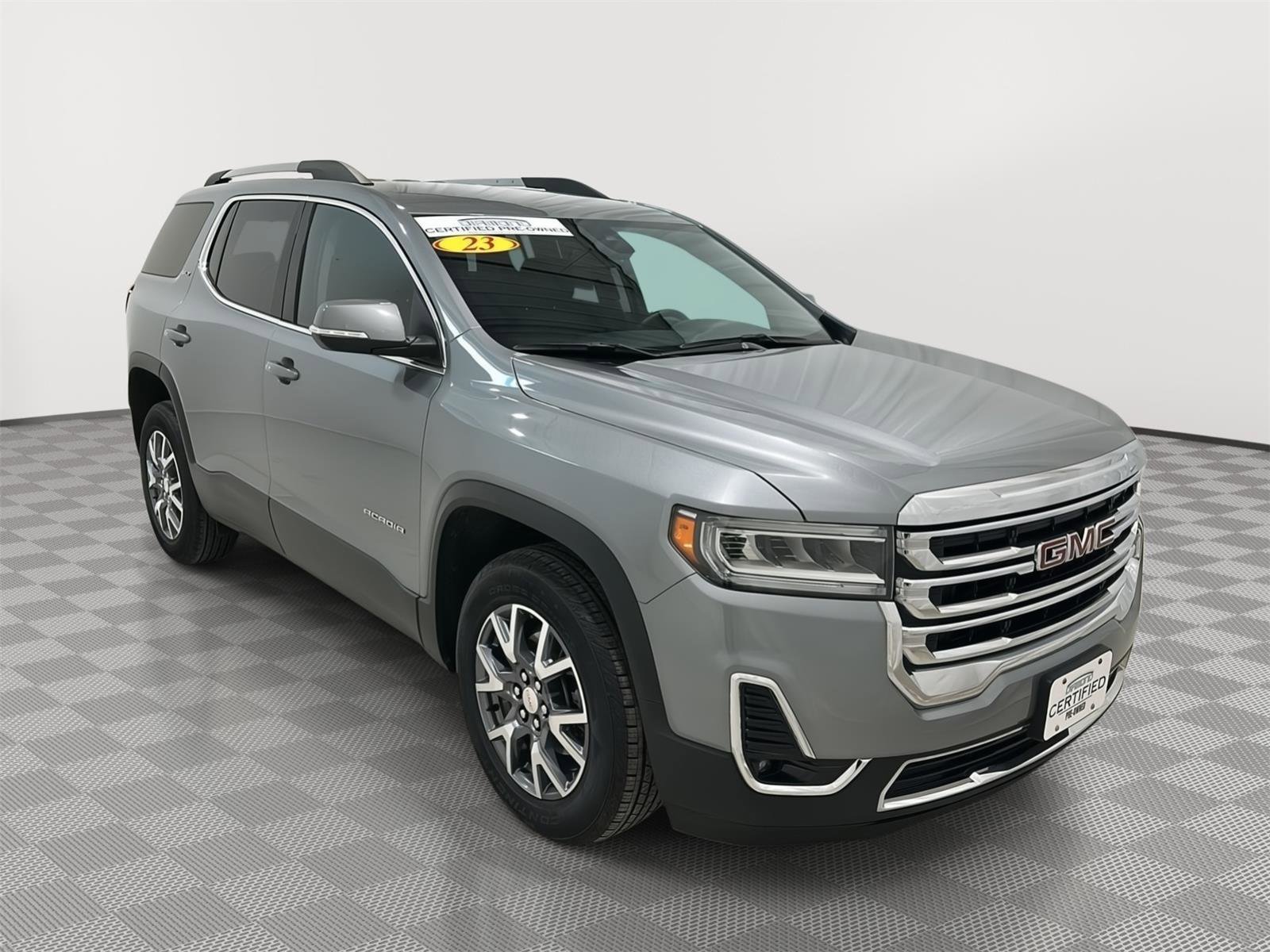 Used 2023 GMC Acadia SLT w/ Preferred Package image 7