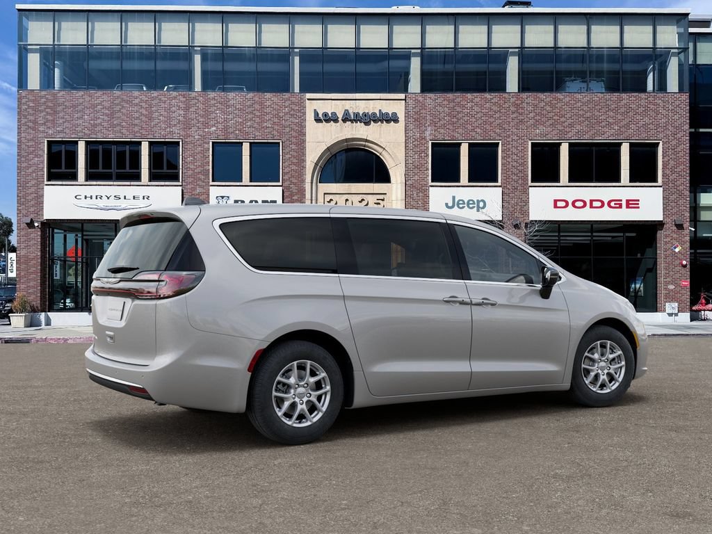 New 2026 Chrysler Pacifica Select FWD image 4