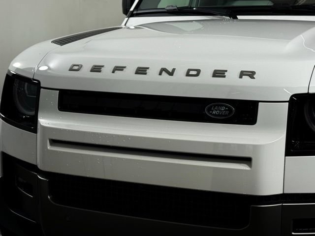 Used 2026 Land Rover Defender 110 S AWD/4WD image 12