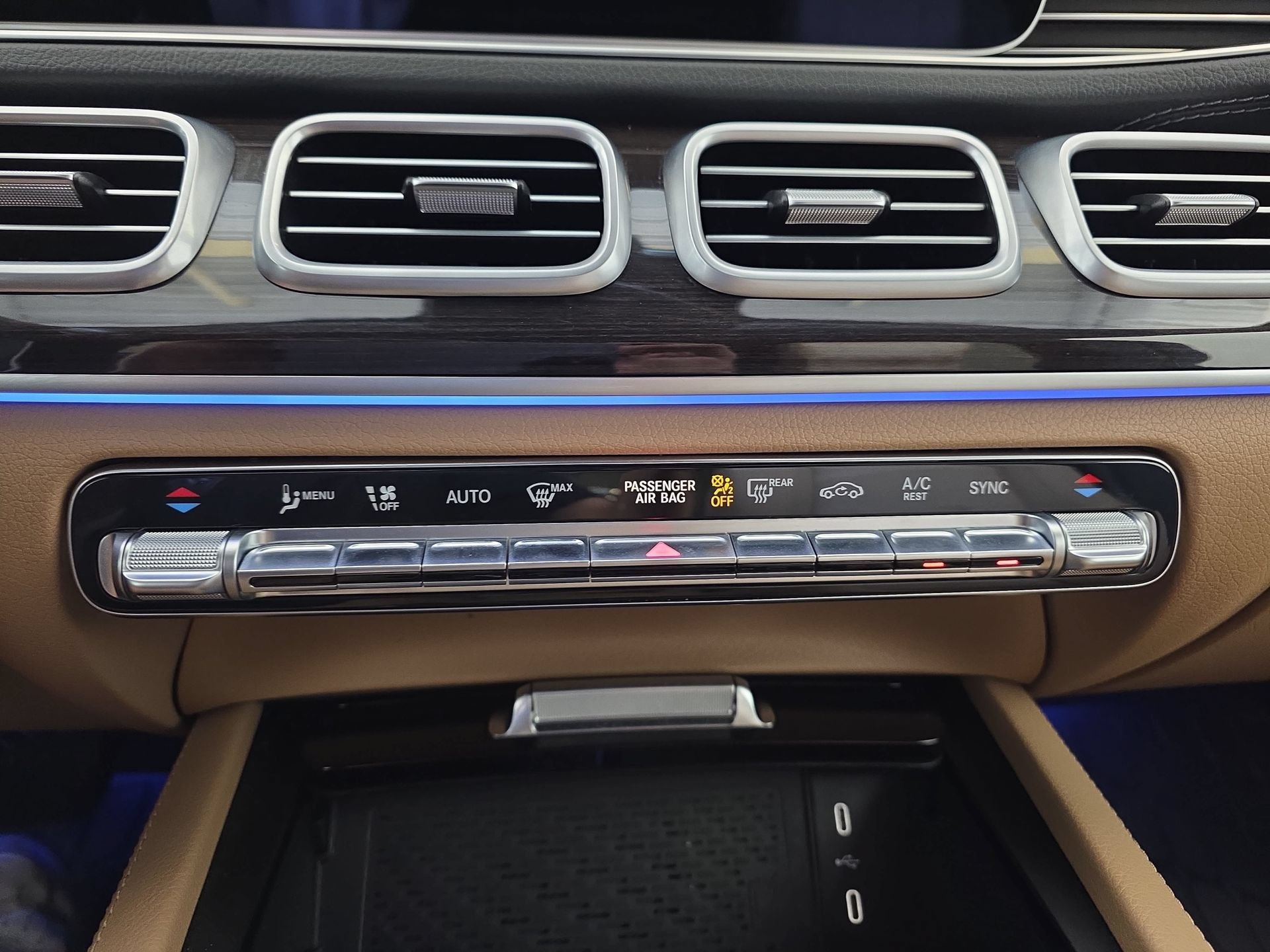 Certified 2024 Mercedes-Benz GLS 450 4MATIC image 24