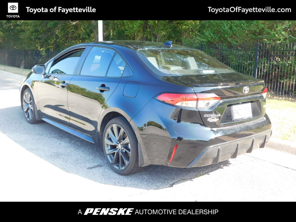 Used 2026 Toyota Corolla SE w/ SE Package FWD image 3