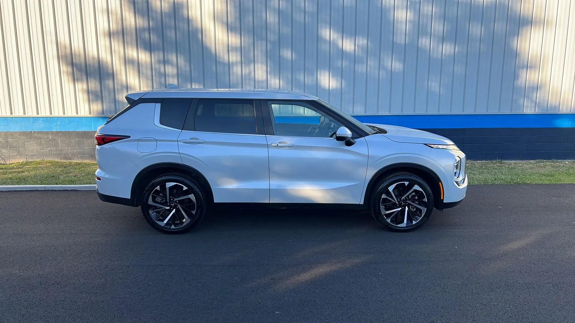 Used 2024 Mitsubishi Outlander Ralliart image 4