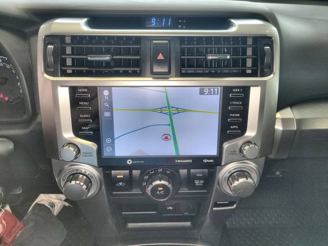 Used 2020 Toyota 4Runner SR5 AWD/4WD image 18