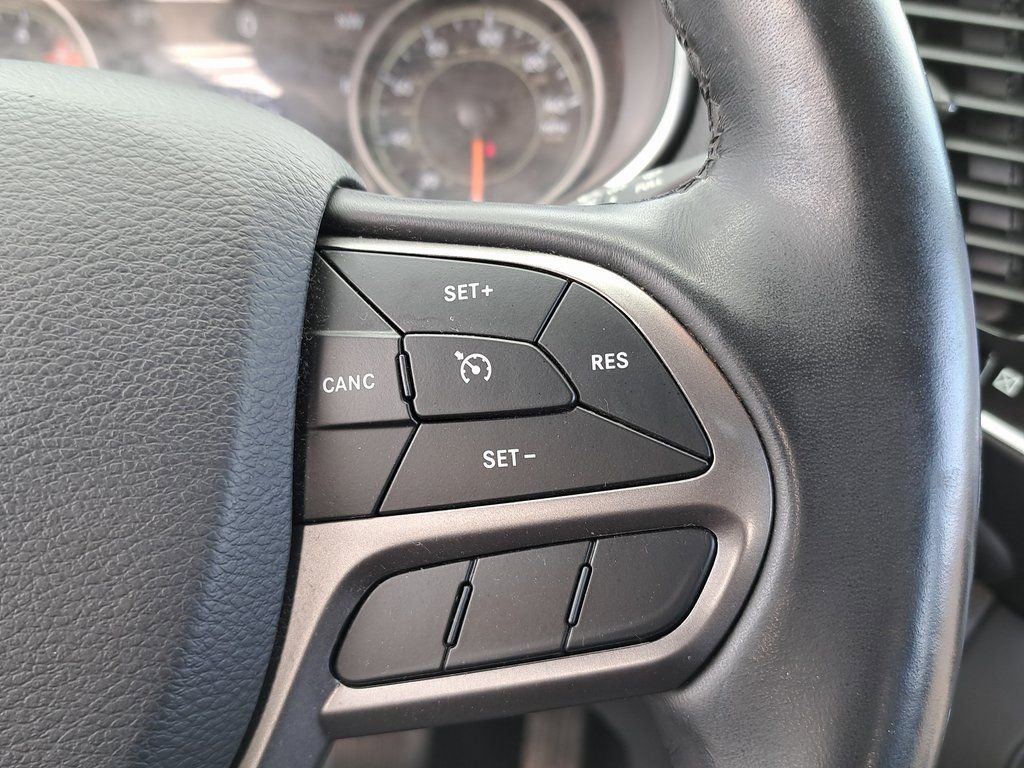 Used 2020 Jeep Cherokee Limited image 20