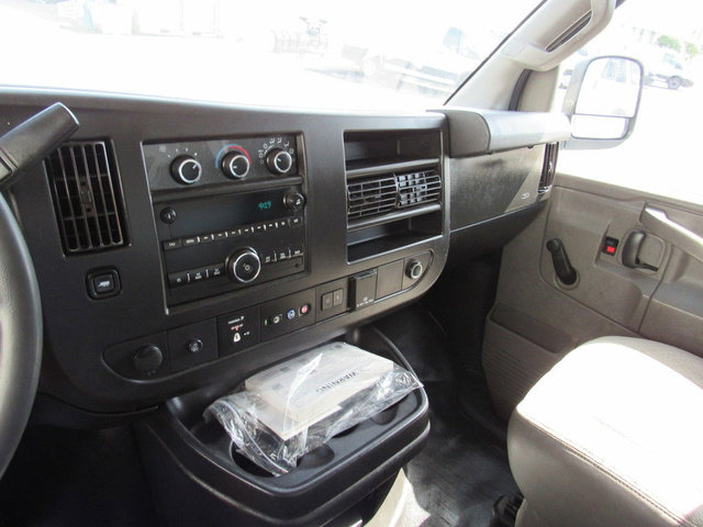 Used 2021 Chevrolet Express 3500 RWD image 32