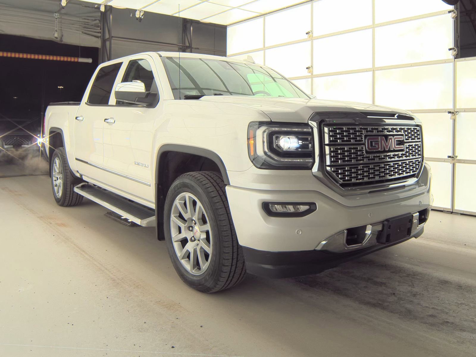 Used 2018 GMC Sierra 1500 Denali w/ LPO, Protection Package image 4
