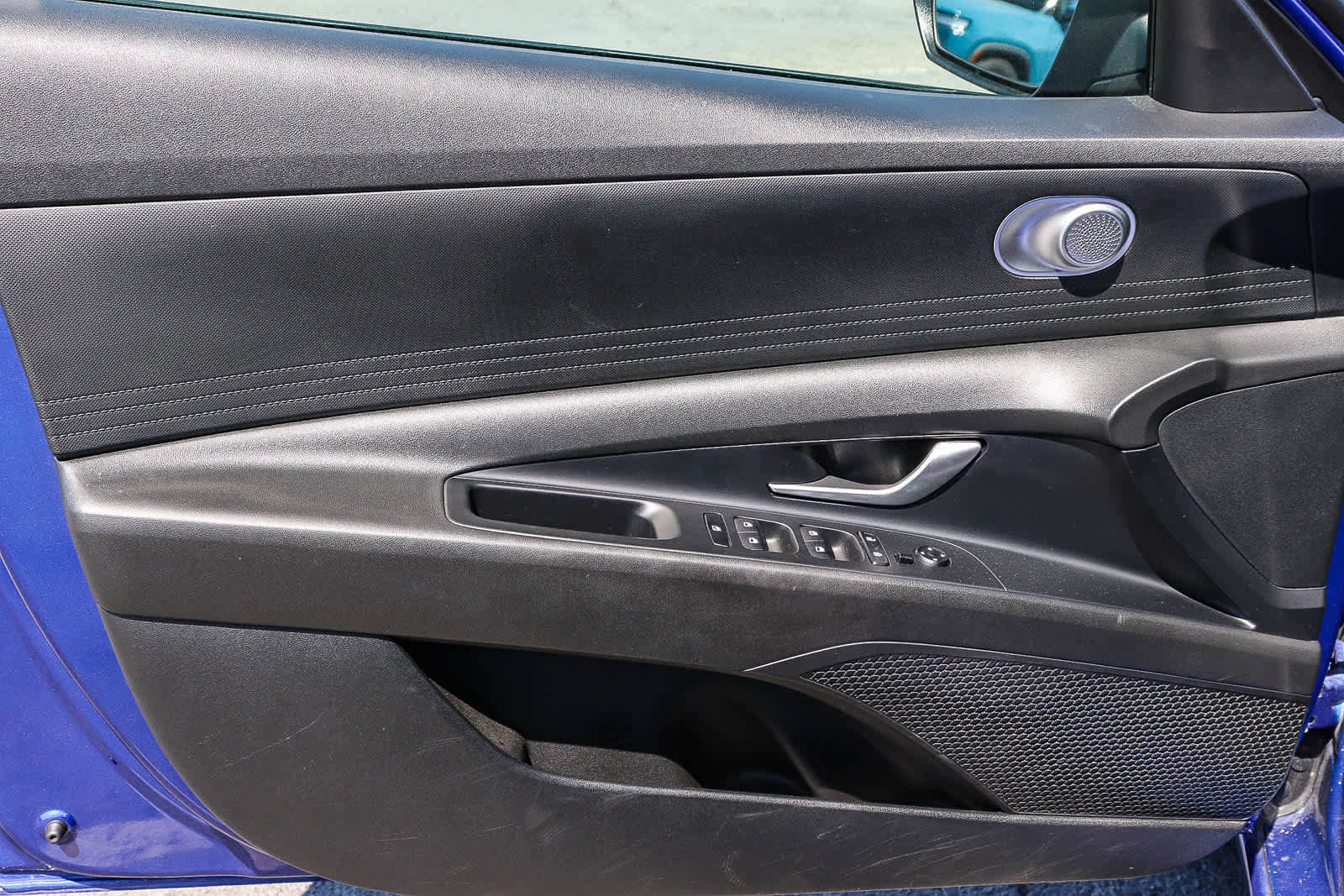 Used 2022 Hyundai Elantra SEL FWD image 25