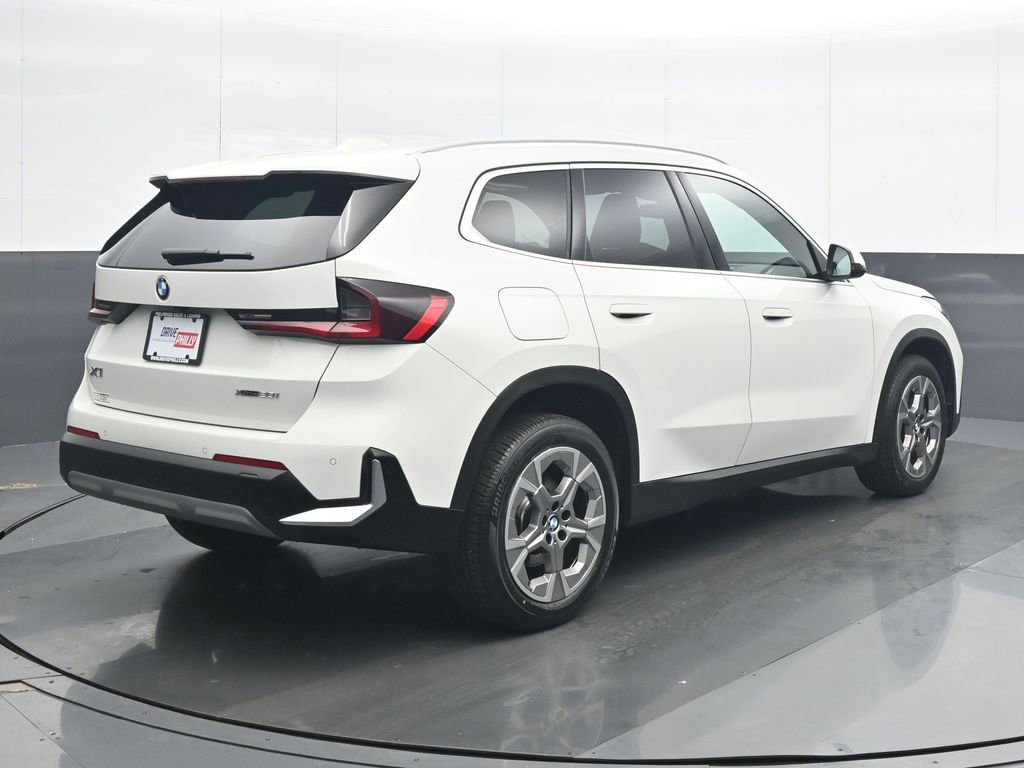 Used 2023 BMW X1 xDrive28i w/ Convenience Package AWD/4WD image 6