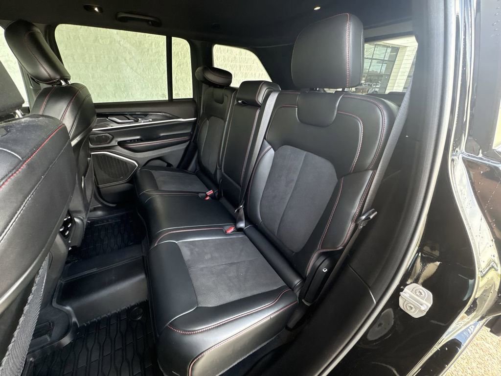 Used 2022 Jeep Grand Cherokee Trailhawk image 25