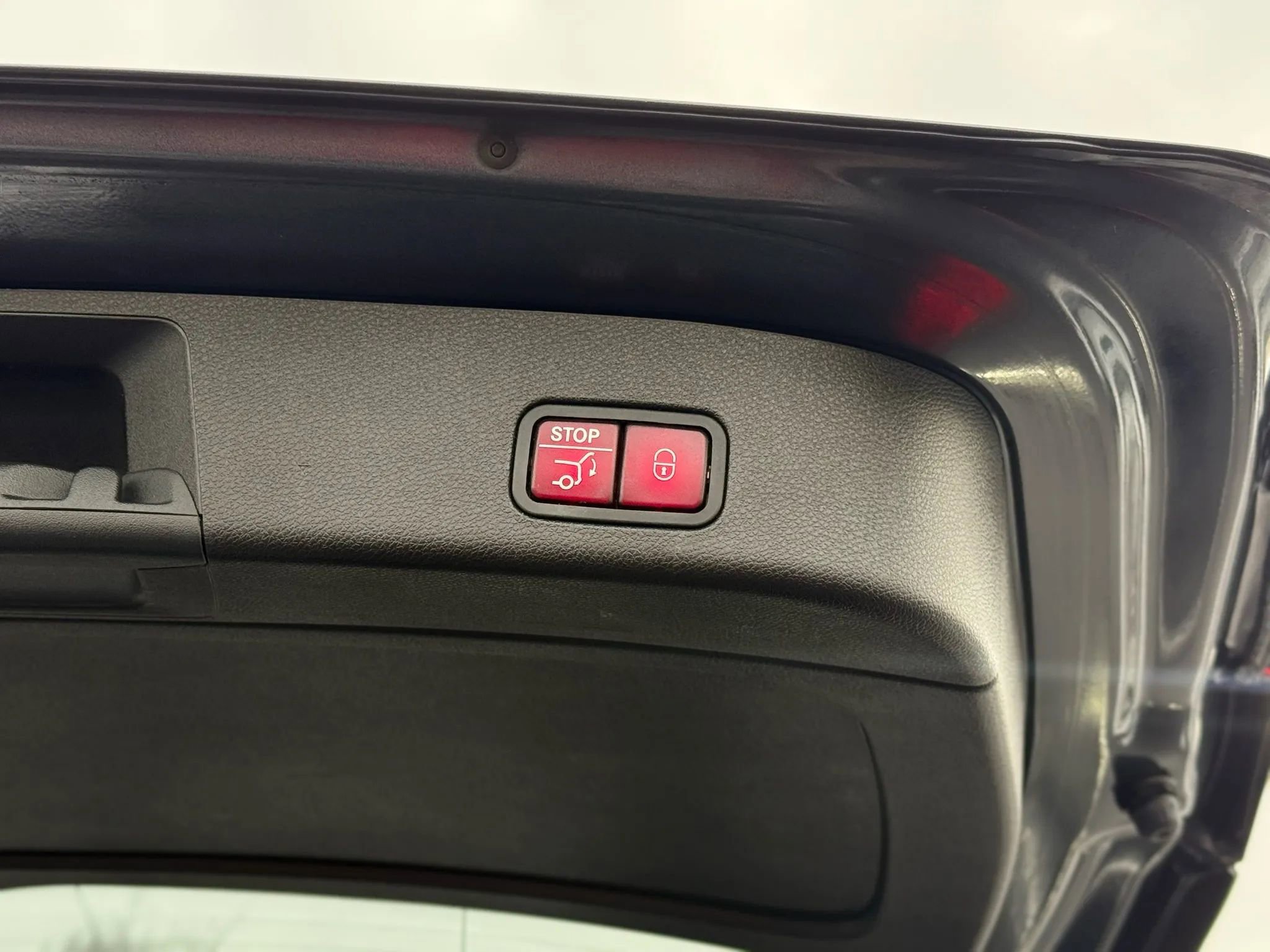 Used 2017 Mercedes-Benz GLS 450 4MATIC w/ Premium Package image 26