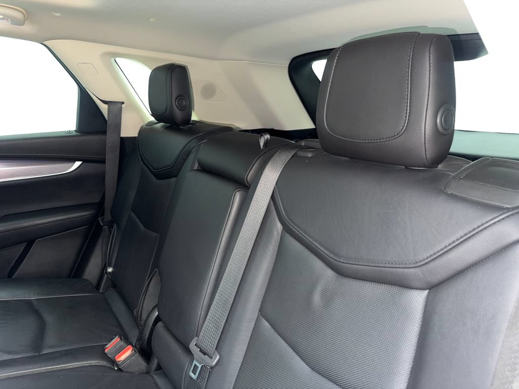 Used 2019 Cadillac XT5 Premium Luxury FWD image 35