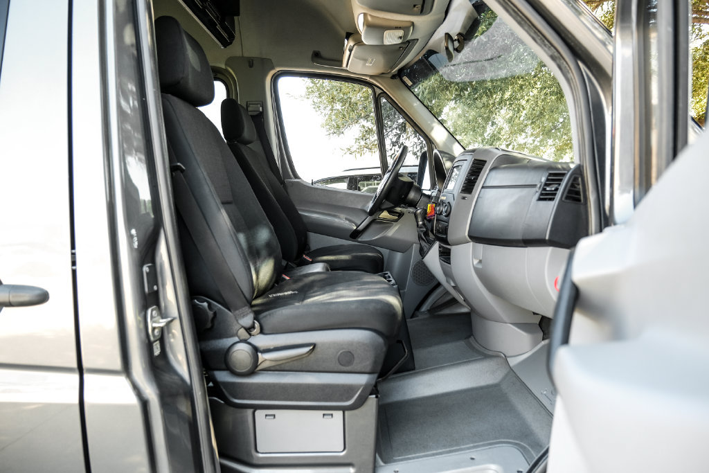 Used 2015 Mercedes-Benz Sprinter 2500 image 45
