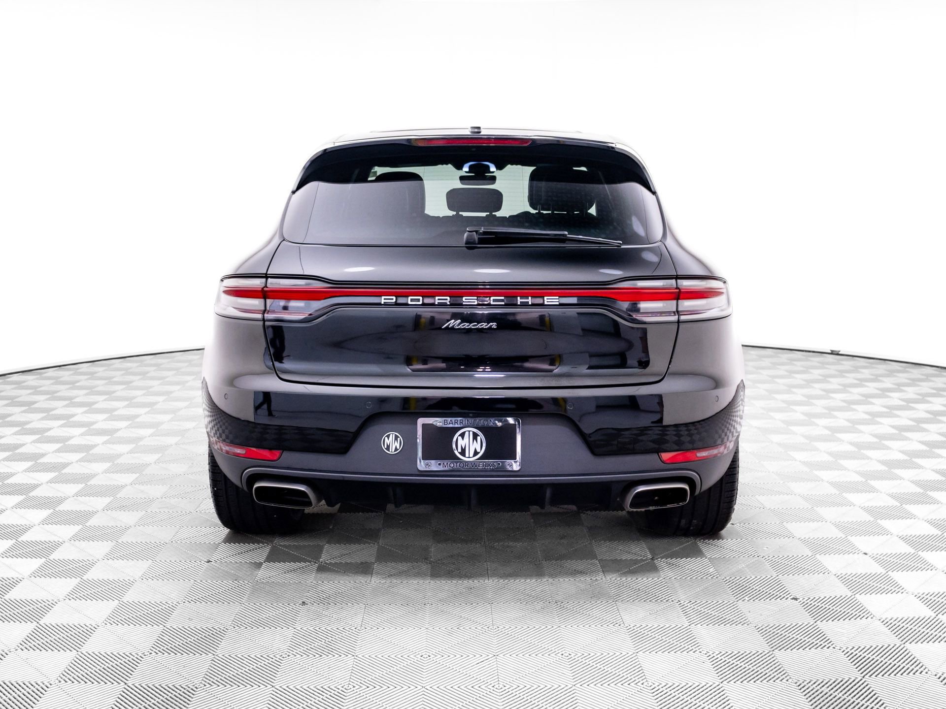 Used 2020 Porsche Macan AWD/4WD image 10