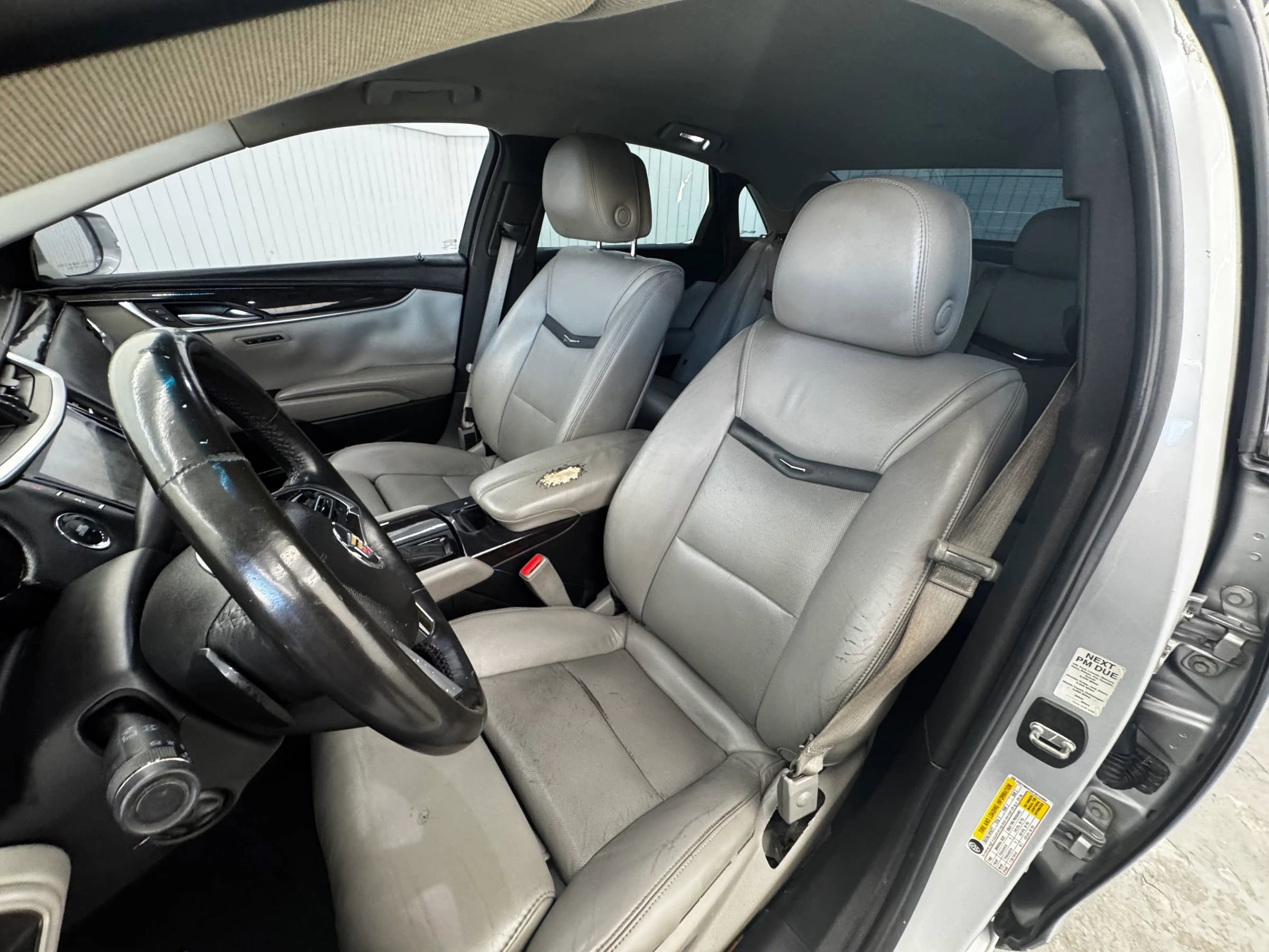 Used 2014 Cadillac XTS Luxury image 11