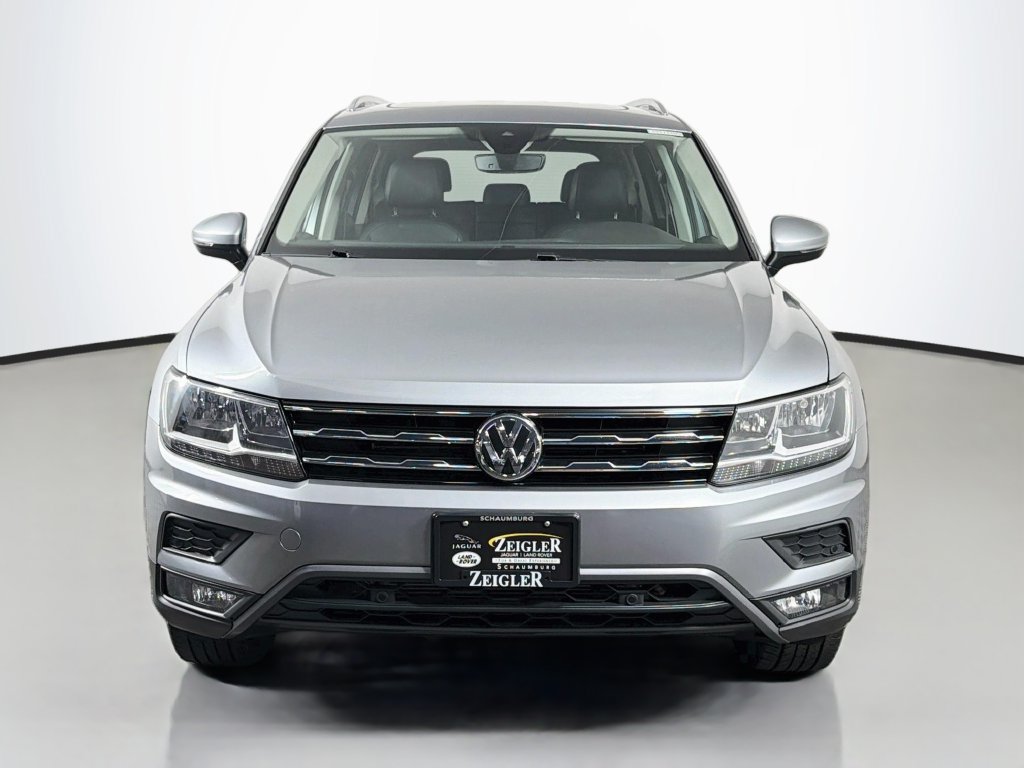 Used 2020 Volkswagen Tiguan SEL AWD/4WD image 2