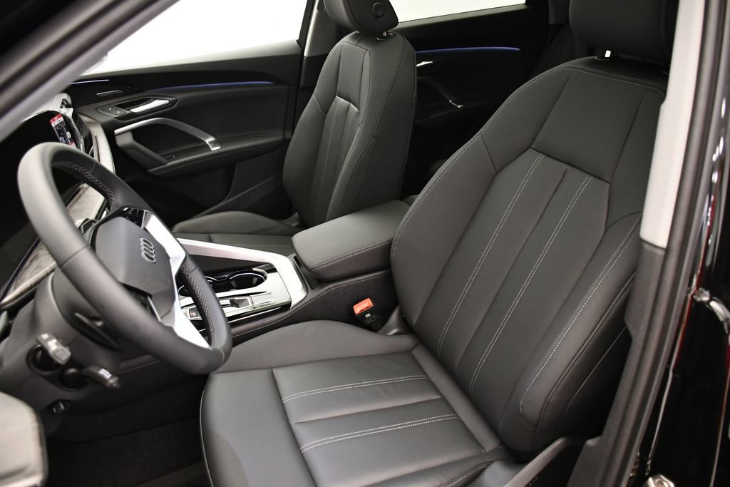 Used 2025 Audi Q5 Premium Plus w/ Premium Plus image 38