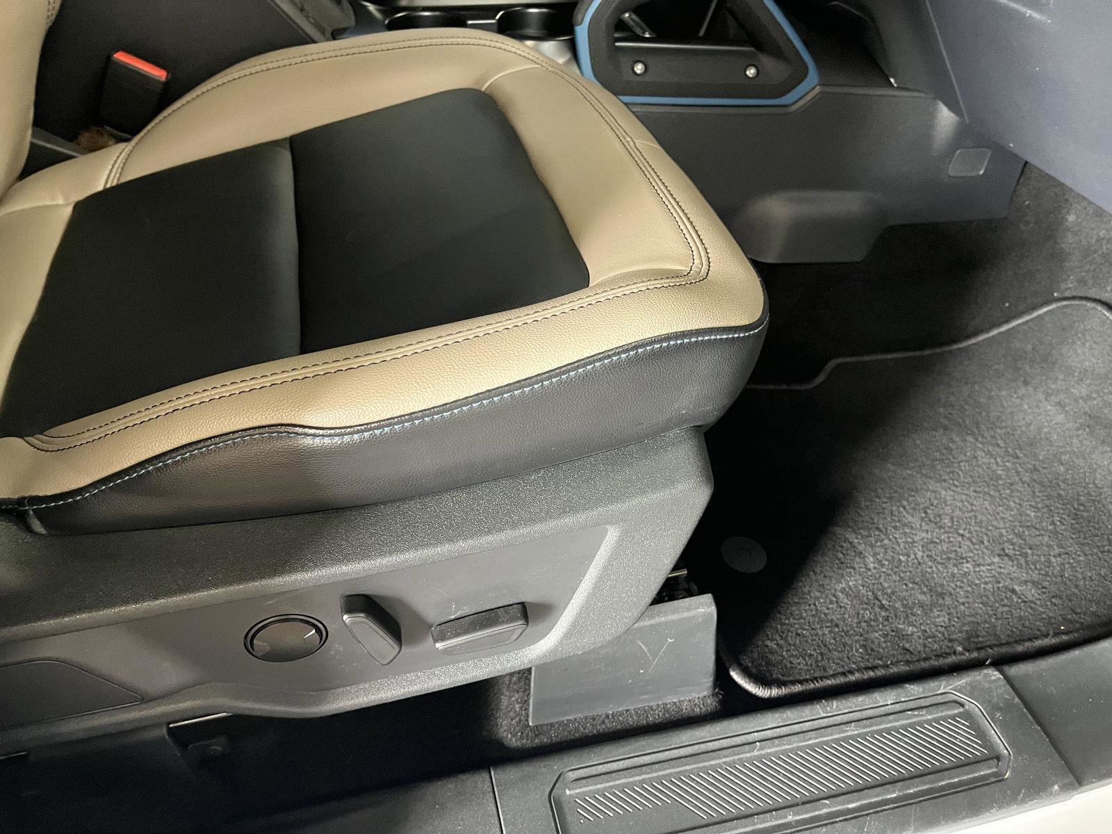 Used 2024 Ford Bronco Wildtrak AWD/4WD image 14