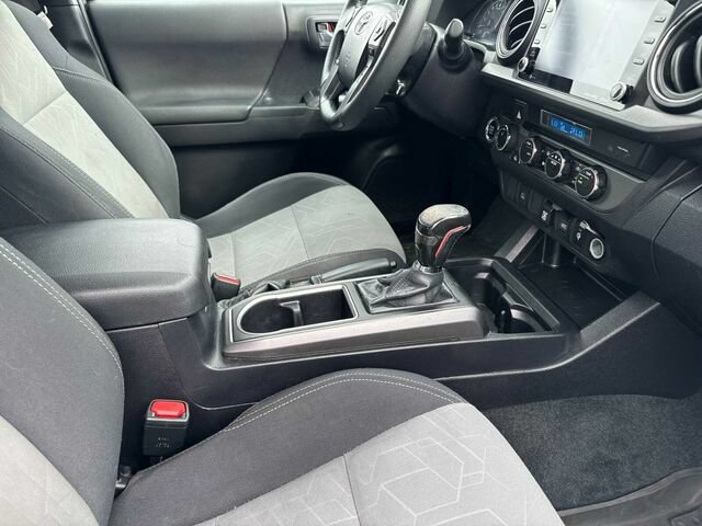 Used 2023 Toyota Tacoma TRD Off-Road AWD/4WD image 17