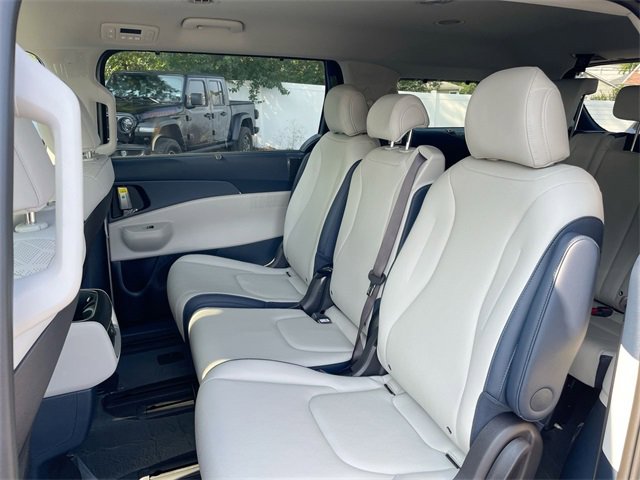 New 2026 Kia Carnival EX image 45