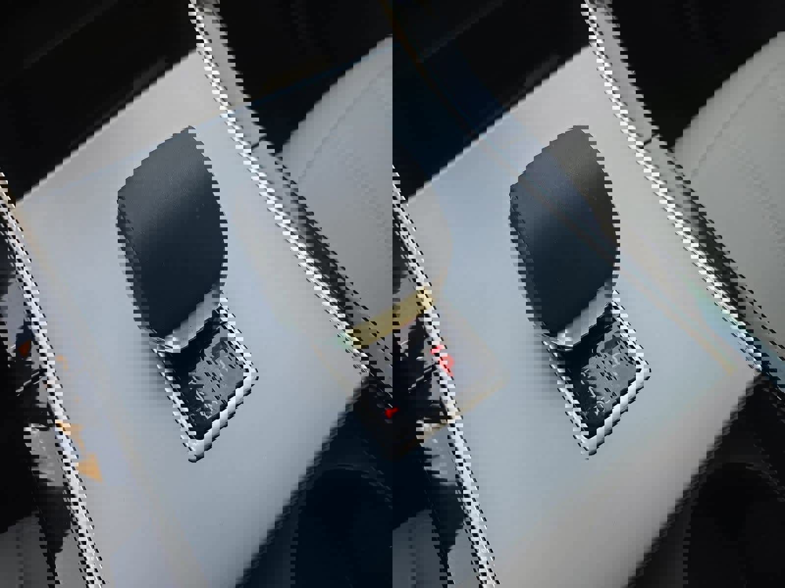 Used 2025 Land Rover Range Rover Evoque S image 33