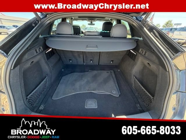 Used 2023 Audi Q5 2.0T Premium Plus w/ Premium Plus Package AWD/4WD image 12