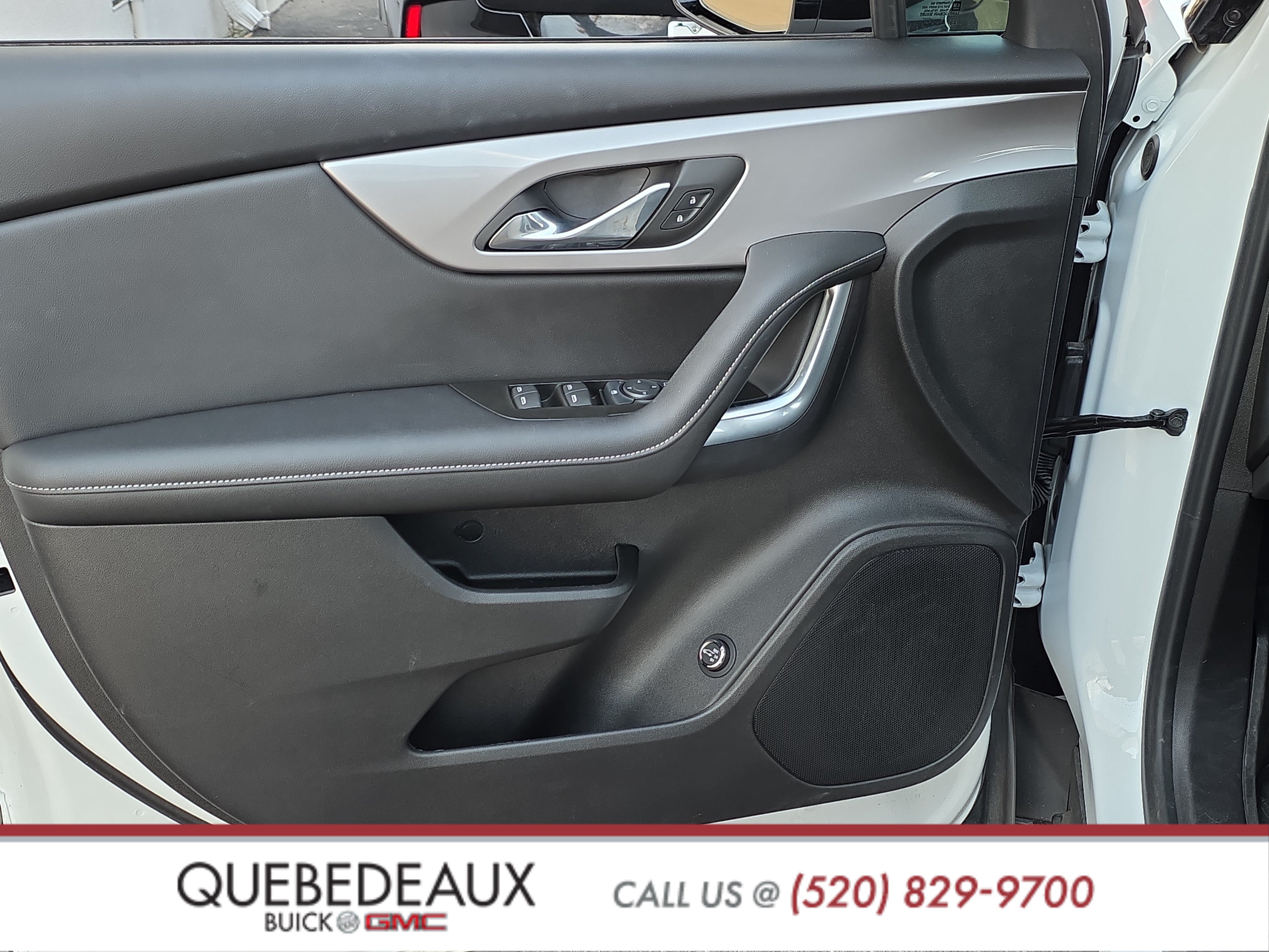 Used 2025 Chevrolet Blazer LT w/ Redline Edition FWD image 9