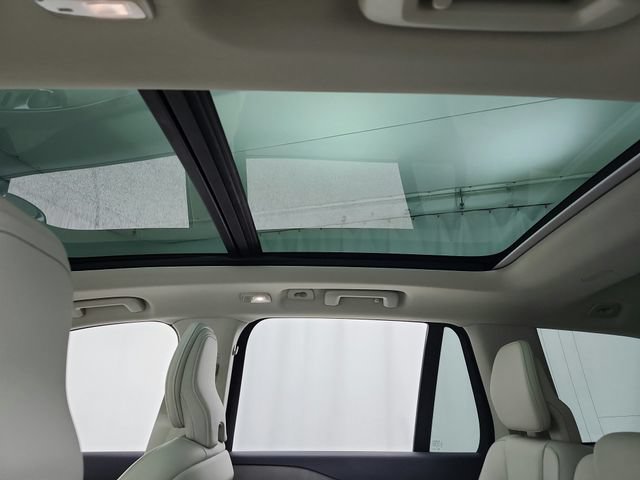 Used 2023 Volvo XC90 T8 Plus w/ Protection Package Premier AWD/4WD image 19
