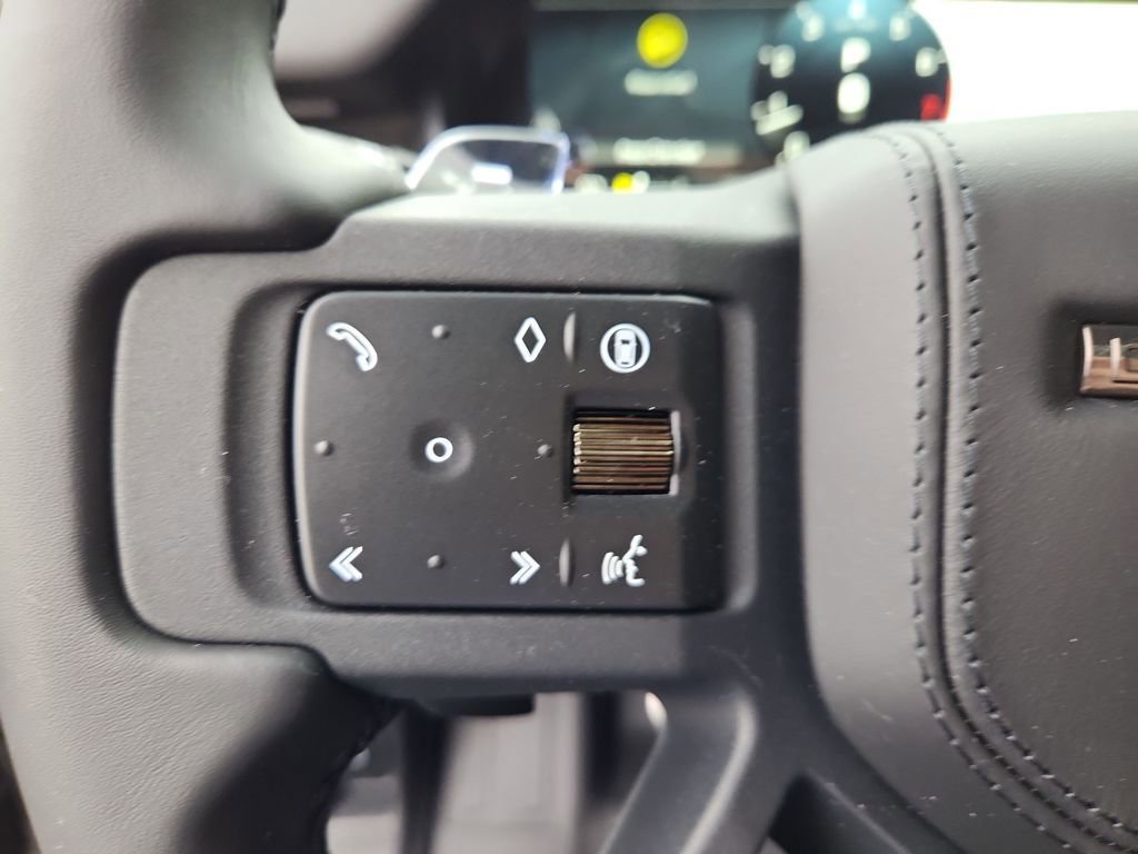 New 2026 Land Rover Defender 110 OCTA AWD/4WD image 17