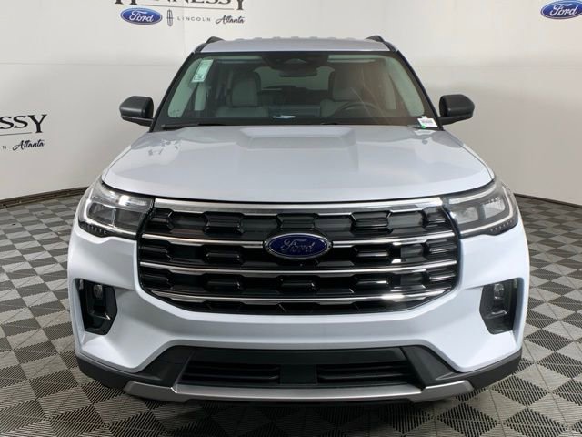 Used 2025 Ford Explorer Active w/ Active Comfort Package image 11