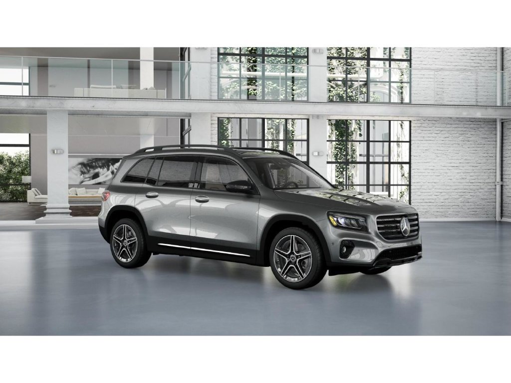 Used 2026 Mercedes-Benz GLB 250 4MATIC image 12