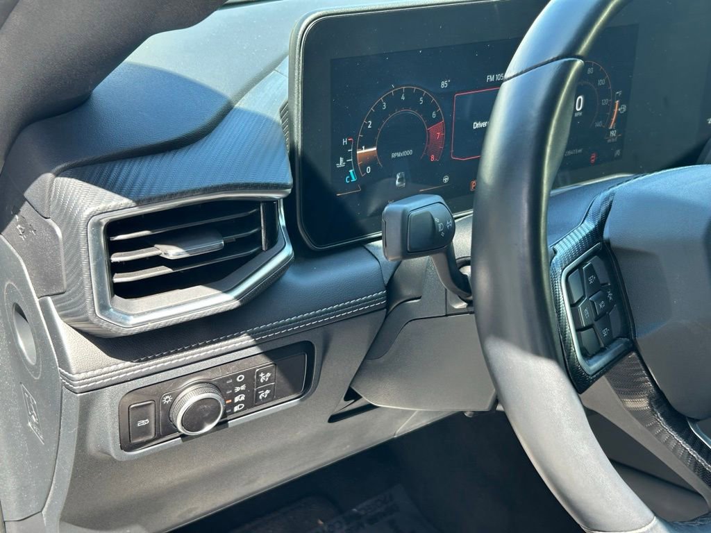 Used 2025 Ford Mustang Premium image 18