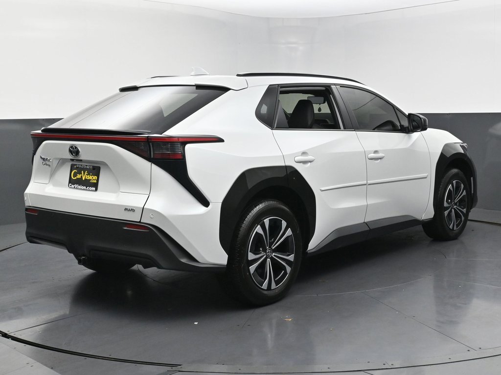 Used 2023 Toyota bZ4X XLE image 5