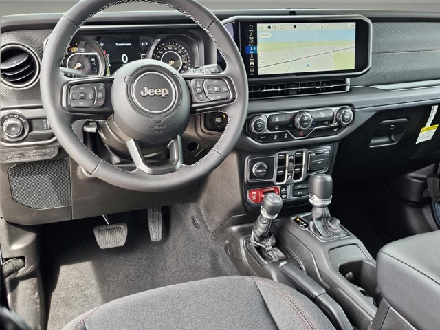 New 2025 Jeep Wrangler Unlimited Rubicon w/ XTREMEE 35" Tire Package image 35