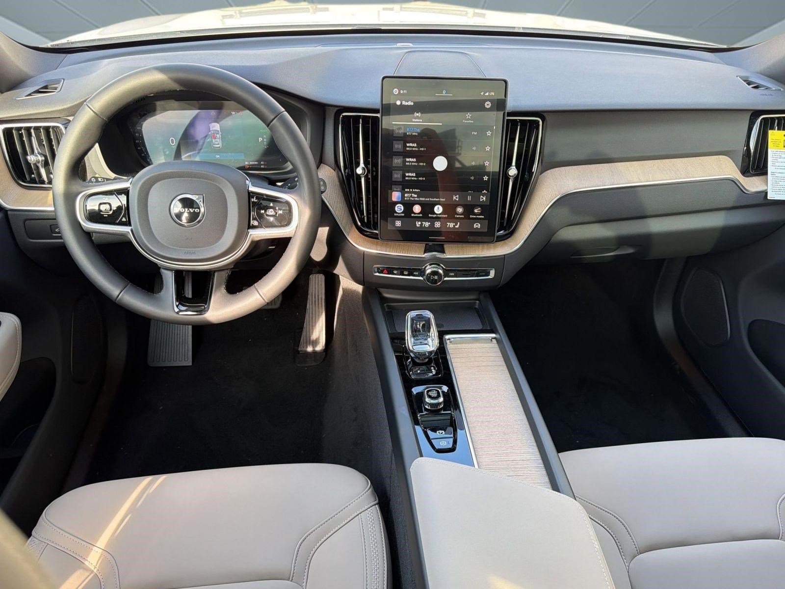 New 2026 Volvo XC60 T8 Plus w/ Climate Package AWD/4WD image 16