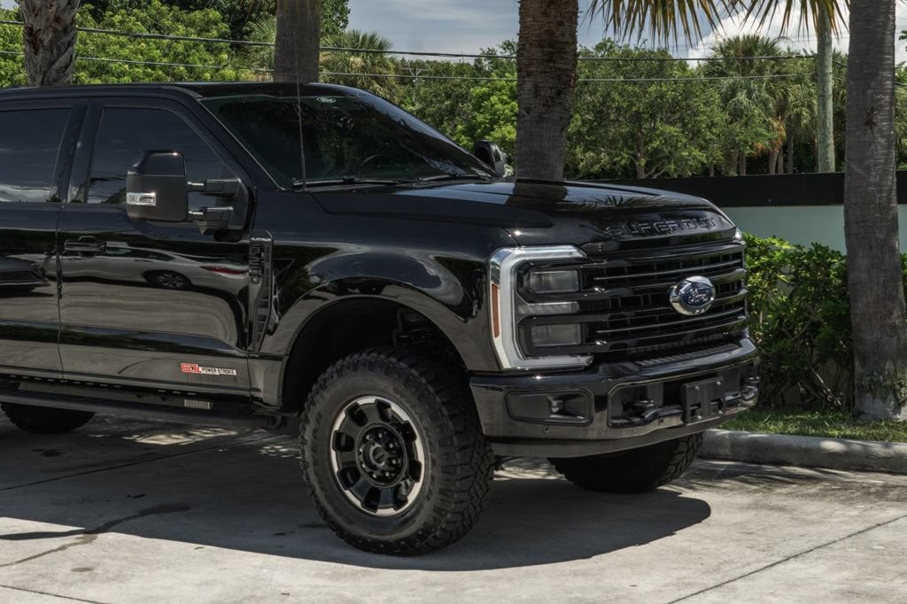 Used 2025 Ford F250 Platinum w/ Tremor Off-Road Package AWD/4WD image 10