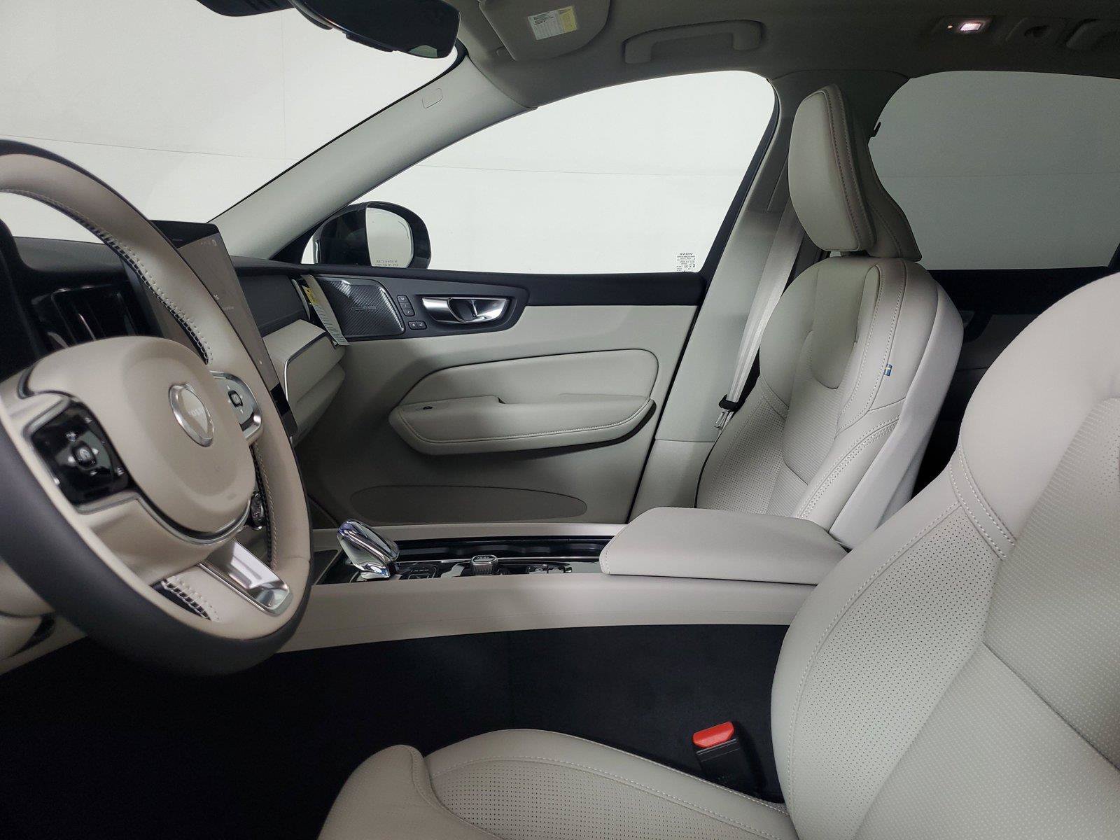 New 2027 Volvo XC60 B5 Ultra AWD/4WD image 22