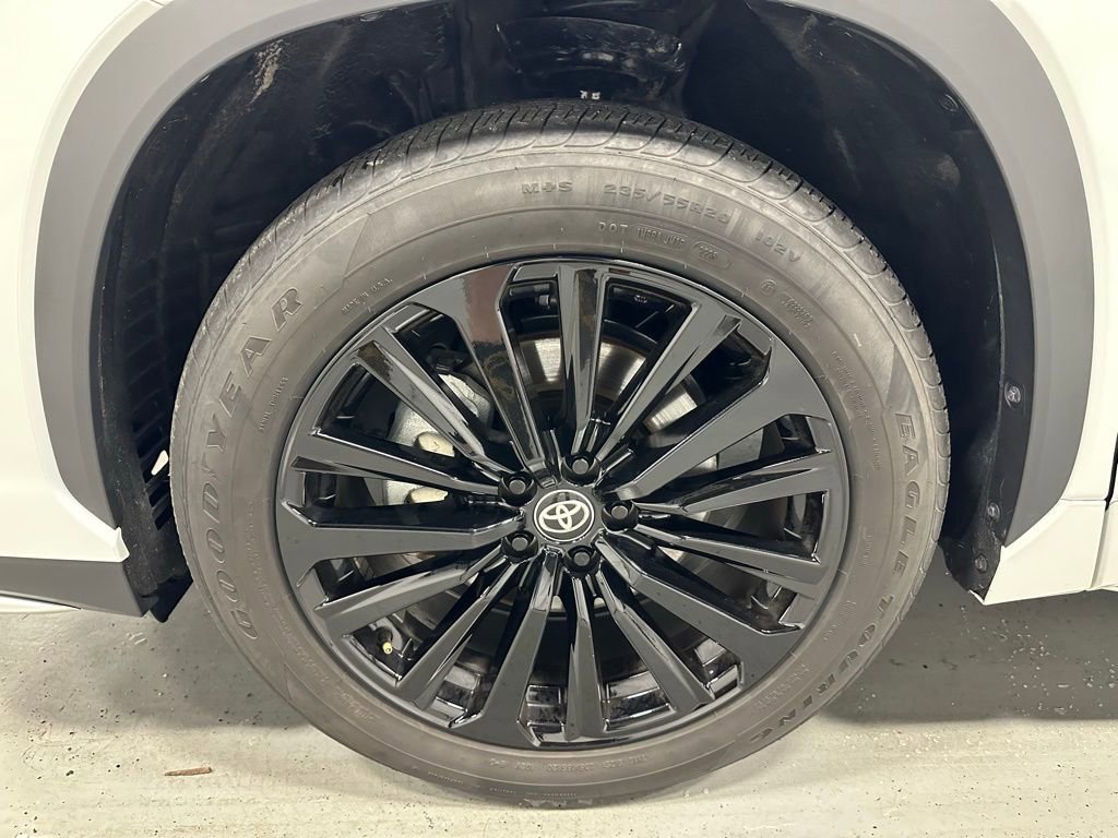 Used 2025 Toyota Highlander XSE image 66