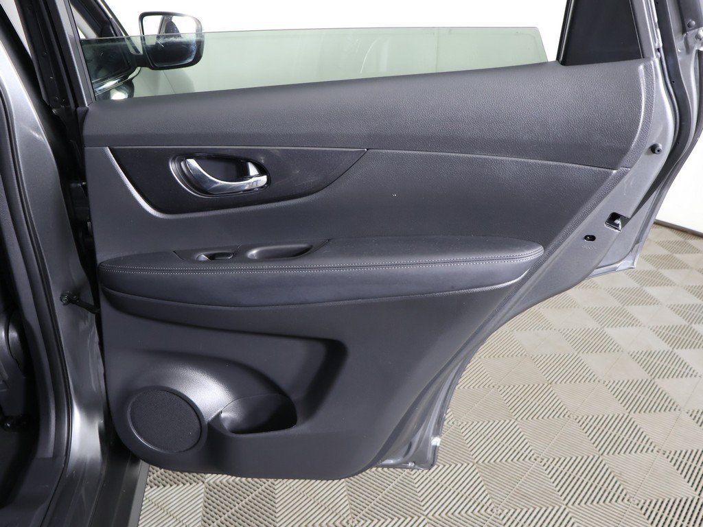 Used 2020 Nissan Rogue SV AWD/4WD image 24
