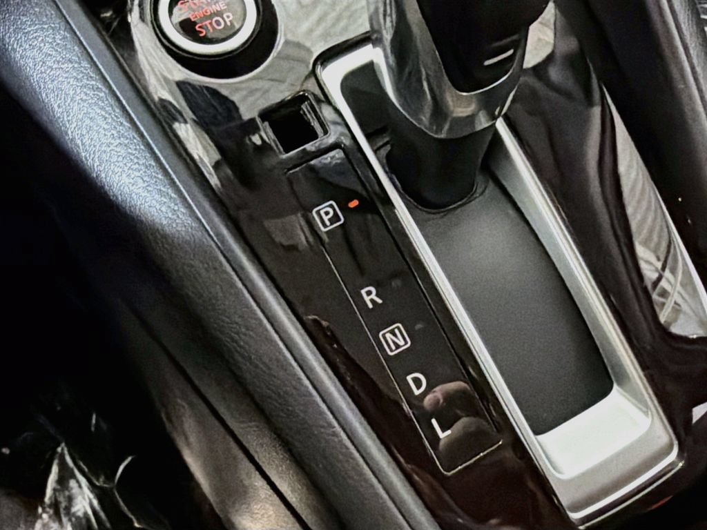 Used 2020 Nissan Kicks S FWD image 18