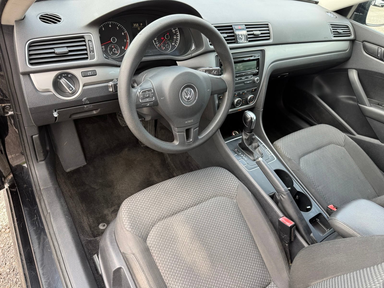 Used 2012 Volkswagen Passat 2.5 S FWD image 12