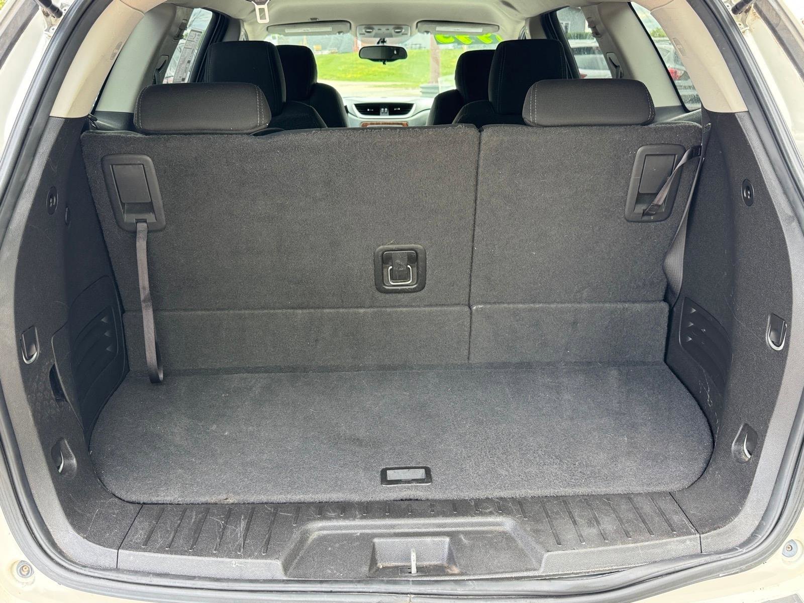 Used 2014 Chevrolet Traverse LT FWD image 5