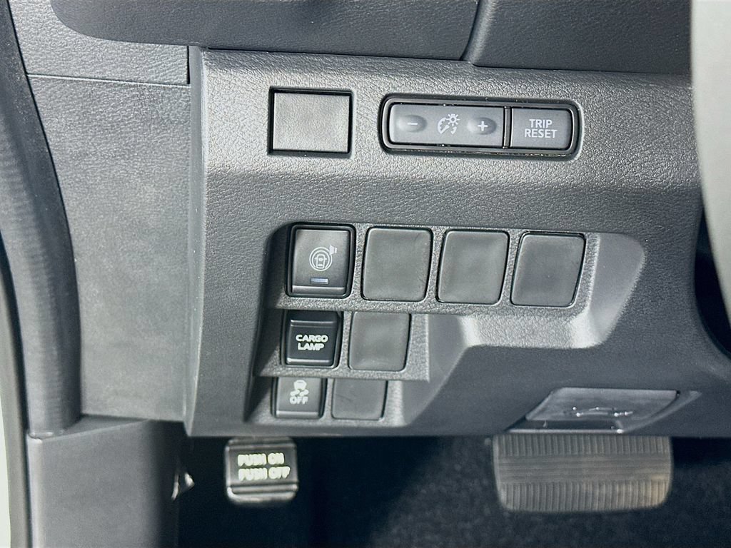 New 2026 Nissan Frontier SV w/ All-Weather Content Package AWD/4WD image 15