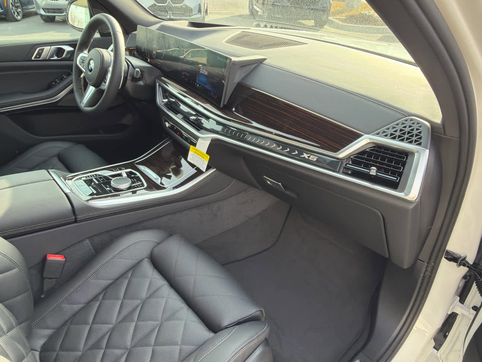 New 2026 BMW X5 xDrive40i w/ M Sport Package image 15